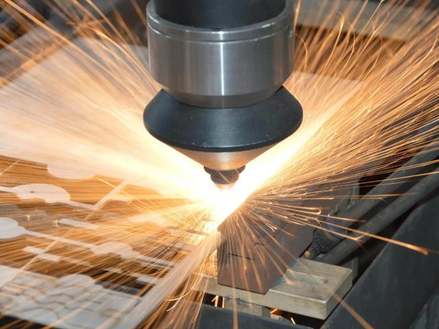 laser cutting machine